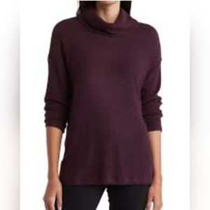 ▪︎New! Size XS, Sanctuary Turtleneck Top